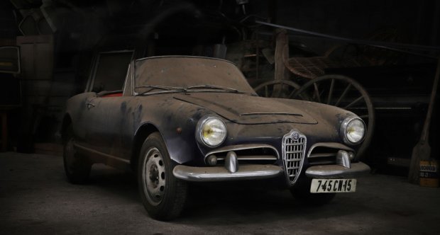 Alfa Giulia Spider rescued after 40 years in a barn